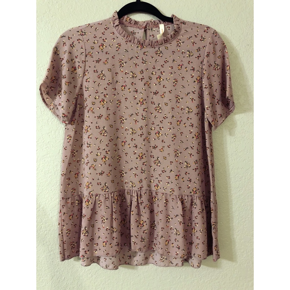 Flowy purple/lilac short sleeve blouse